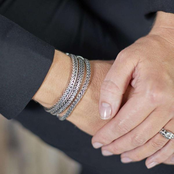 330WHT Armband Dames ROOTS Collection